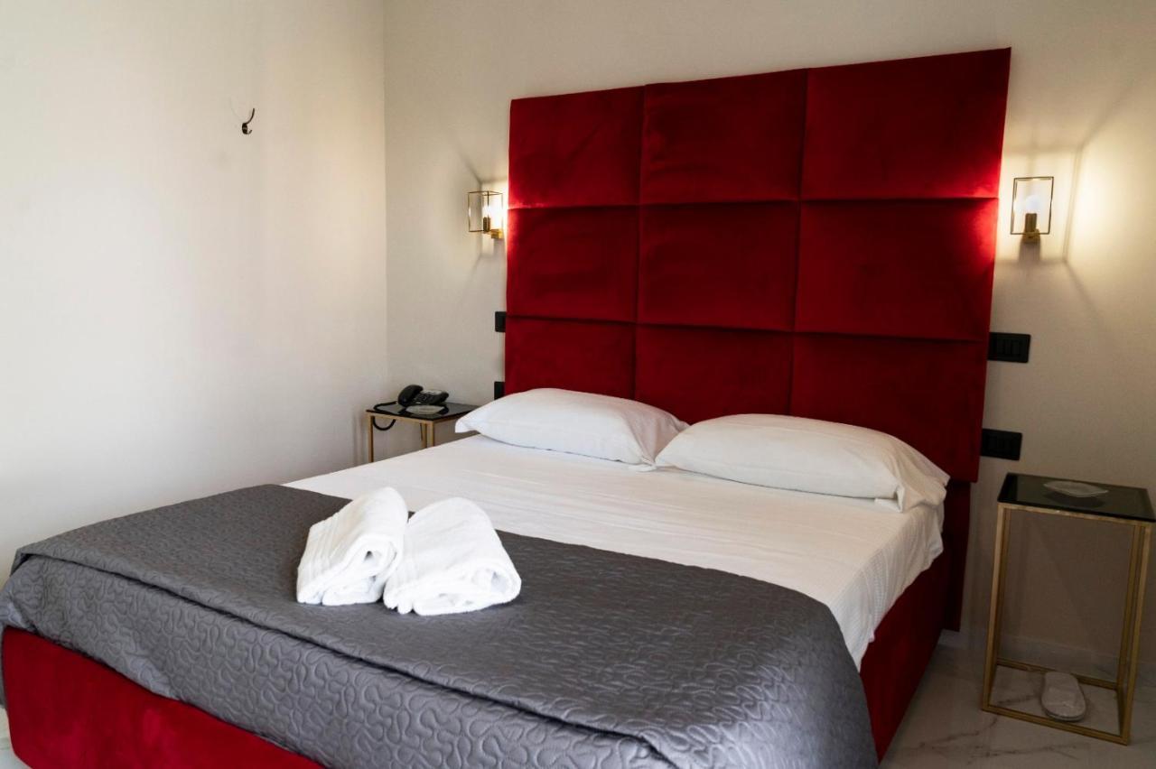 Hotel Elite Varcaturo Bagian luar foto