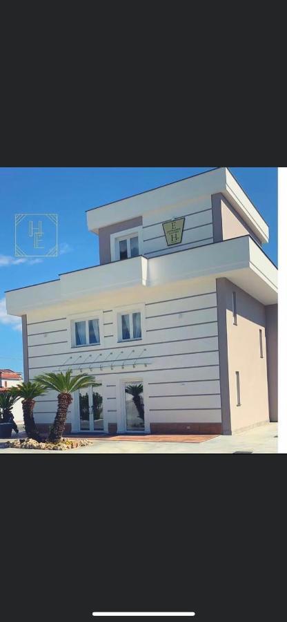 Hotel Elite Varcaturo Bagian luar foto