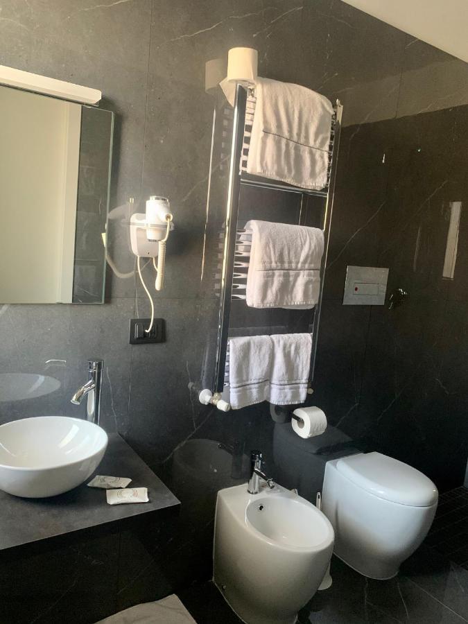 Hotel Elite Varcaturo Bagian luar foto
