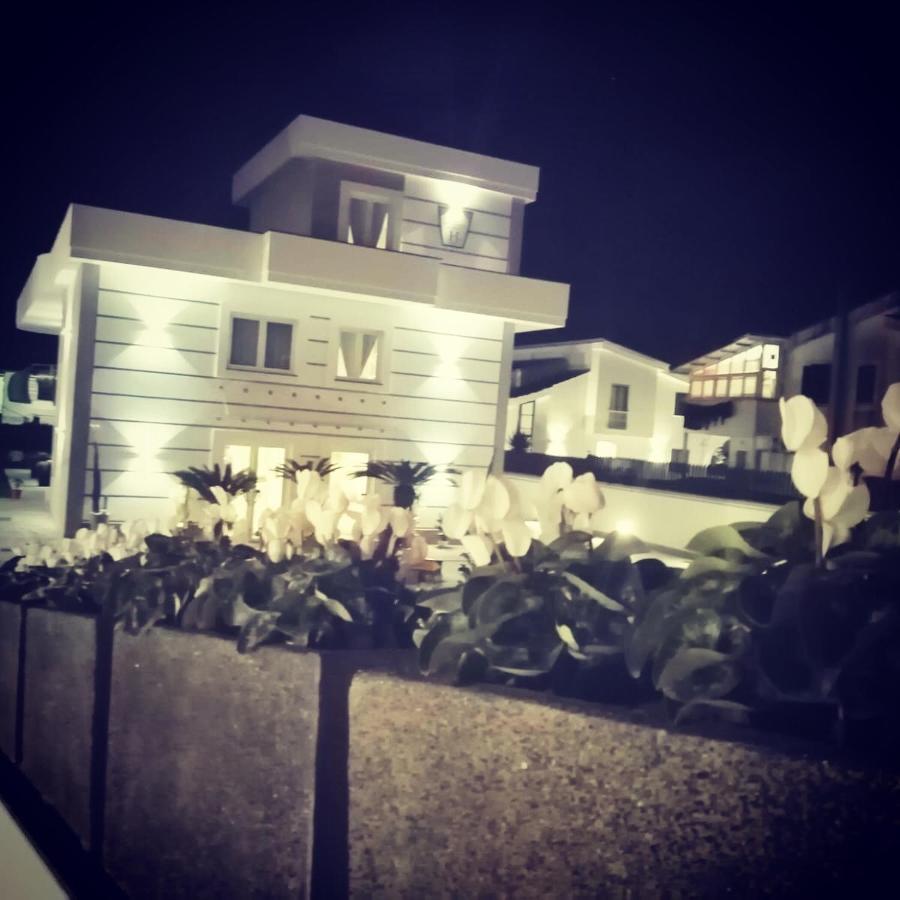 Hotel Elite Varcaturo Bagian luar foto