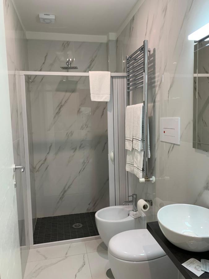 Hotel Elite Varcaturo Bagian luar foto