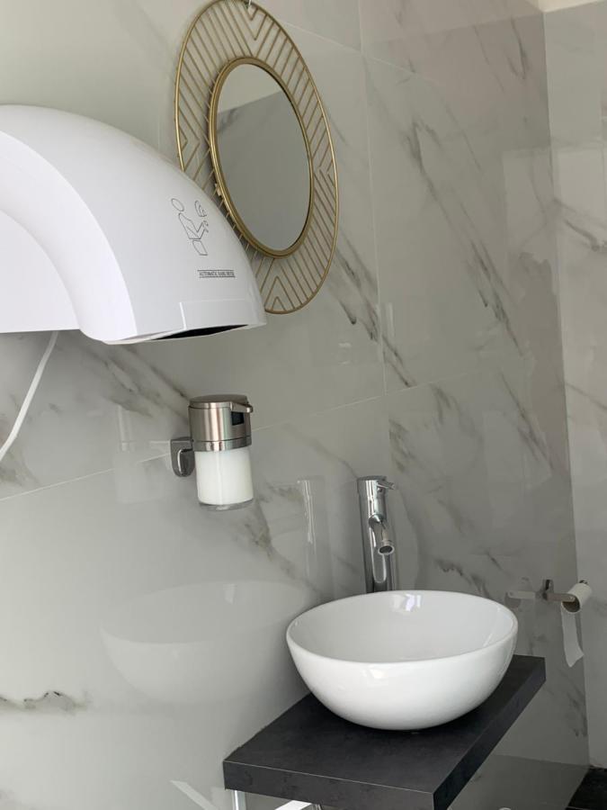 Hotel Elite Varcaturo Bagian luar foto