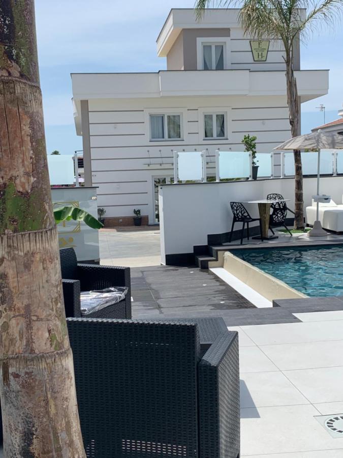 Hotel Elite Varcaturo Bagian luar foto